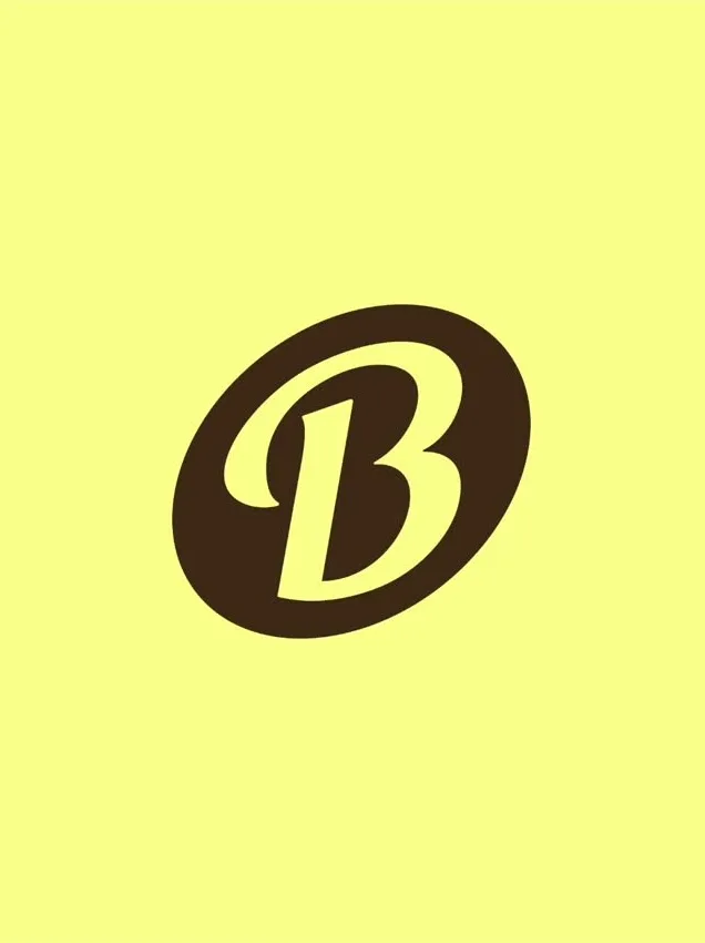 淡い黄色の背景に、茶色の楕円で囲まれた stylized な「B」のロゴが描かれている。
